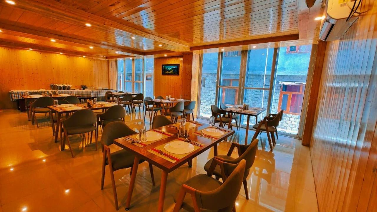 Tata Vista Resort Mall Road Manali - Centrally Heated & Air Cooled Eksteriør bilde