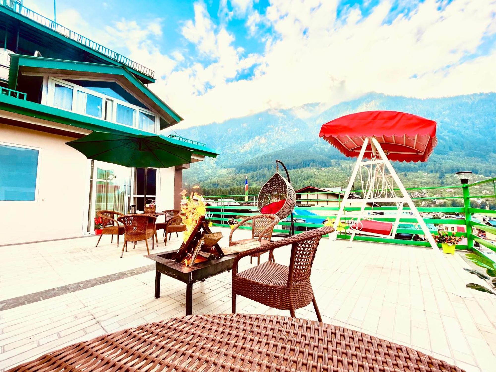 Tata Vista Resort Mall Road Manali - Centrally Heated & Air Cooled Eksteriør bilde