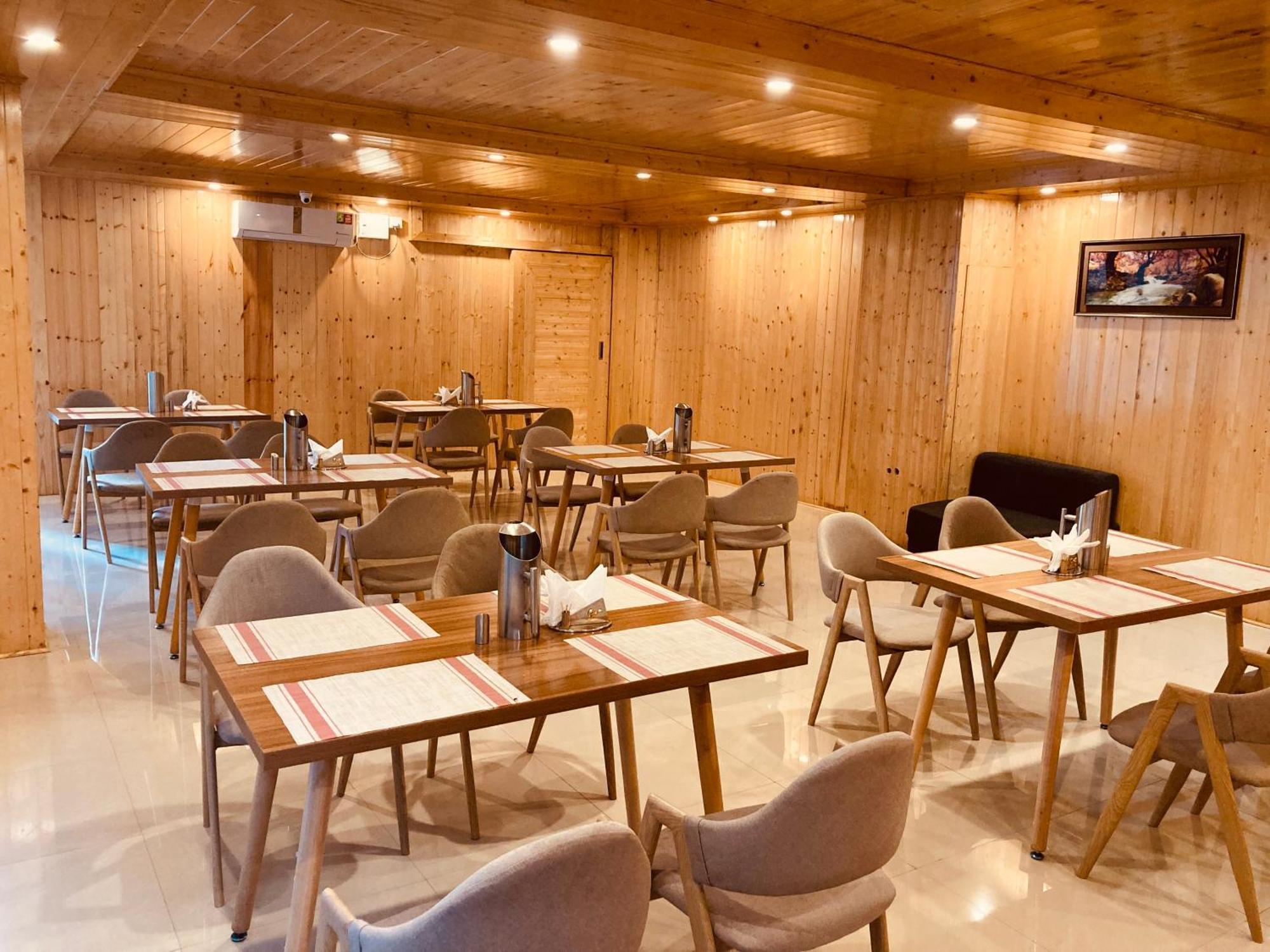 Tata Vista Resort Mall Road Manali - Centrally Heated & Air Cooled Eksteriør bilde