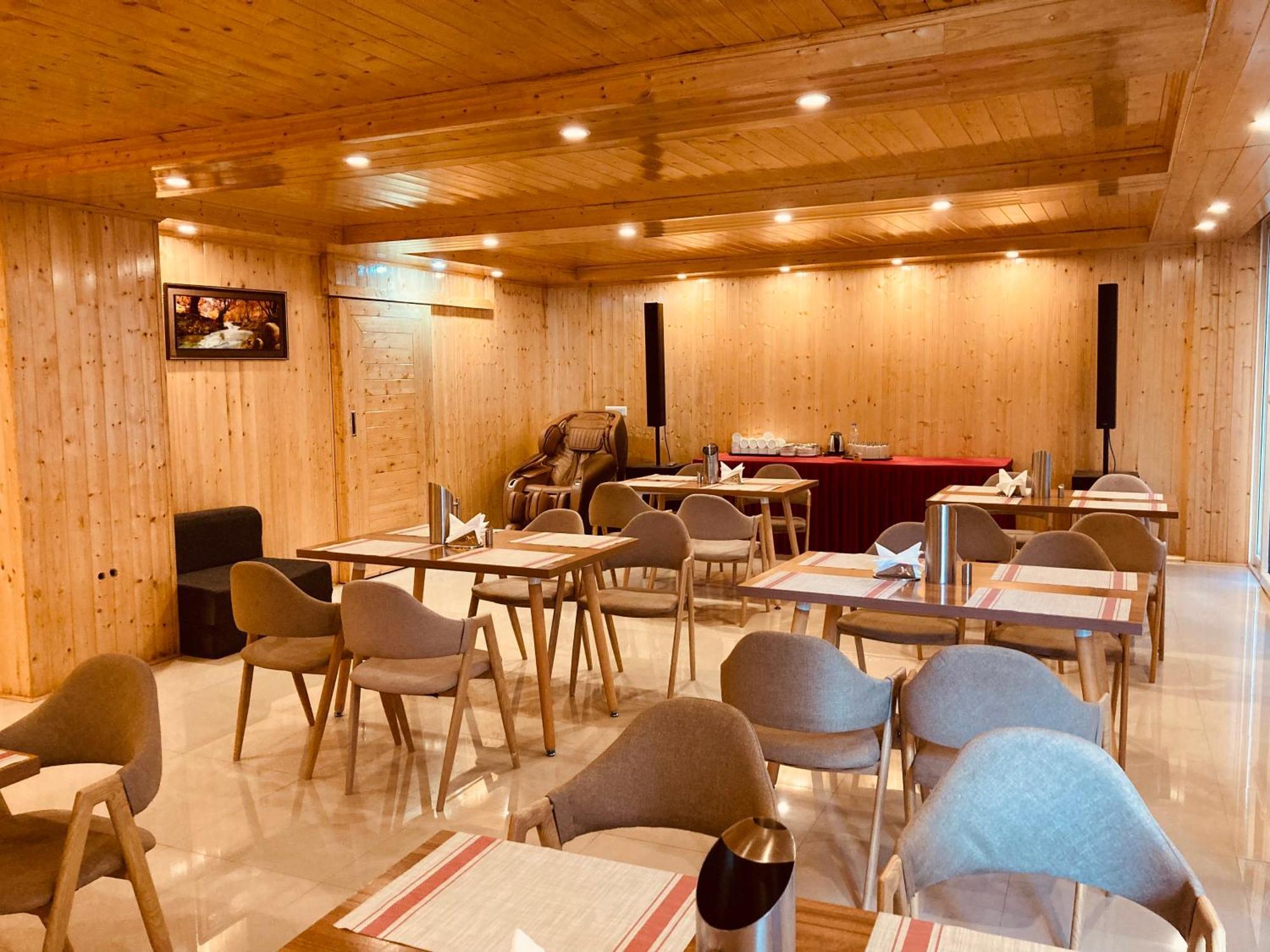 Tata Vista Resort Mall Road Manali - Centrally Heated & Air Cooled Eksteriør bilde