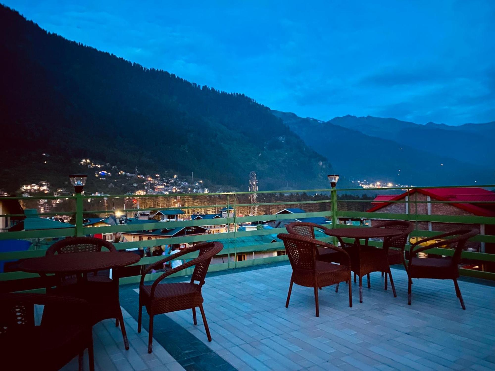 Tata Vista Resort Mall Road Manali - Centrally Heated & Air Cooled Eksteriør bilde
